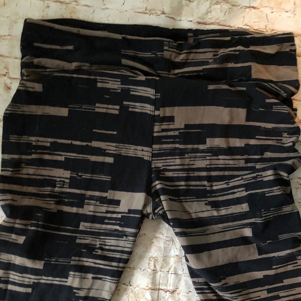 LulaRoe Black & Brown leggings TC